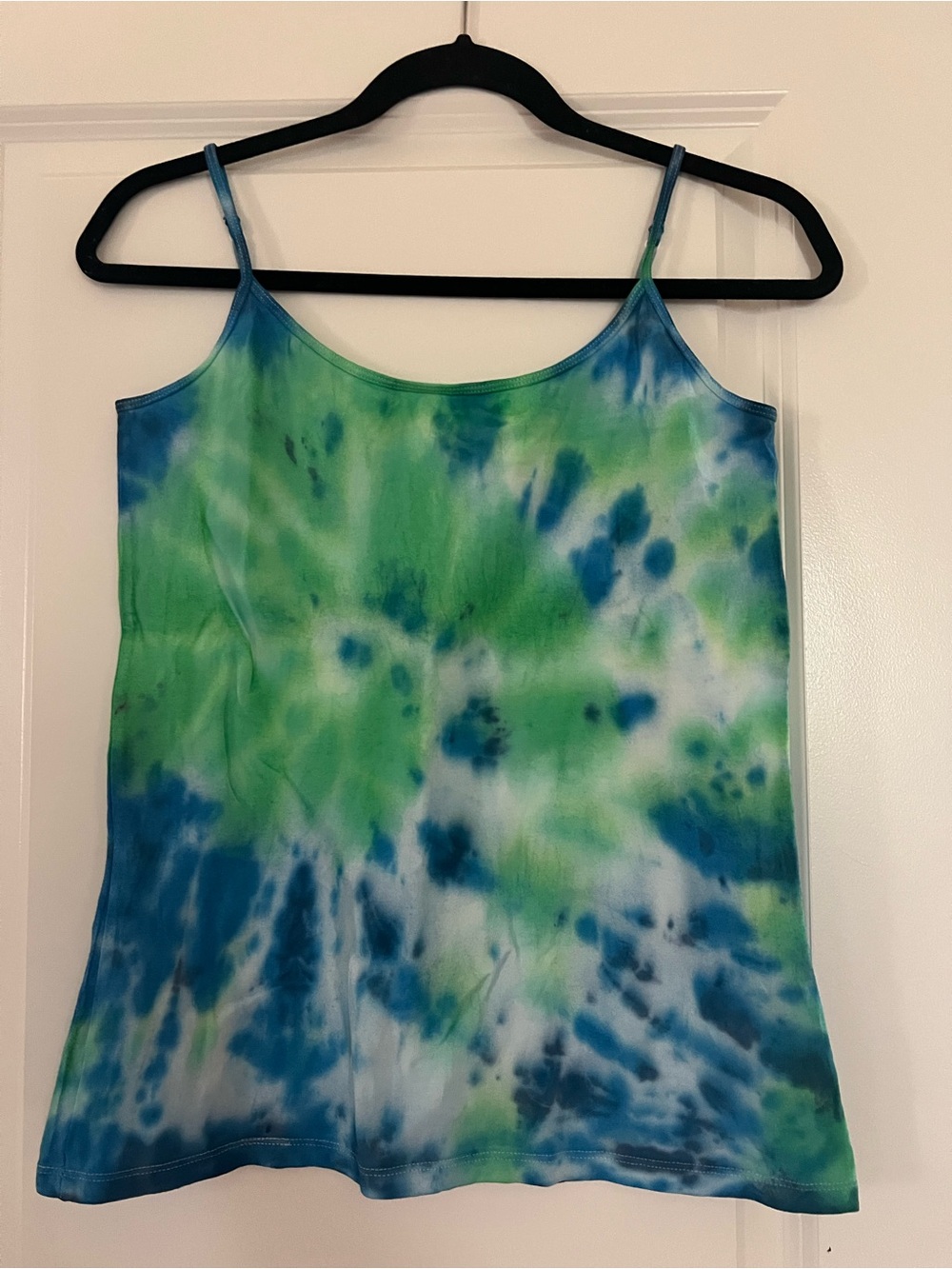 Amazon Essentials Blue & Green Tie-Dye Spaghetti Strap Camisole size Lg